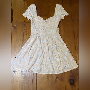 Forever 21 Cream Floral Mini Dress
